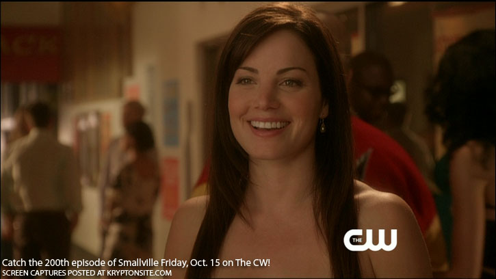 Smallville Season 10 Shield Keri Lynn Pratt Justin Hartley