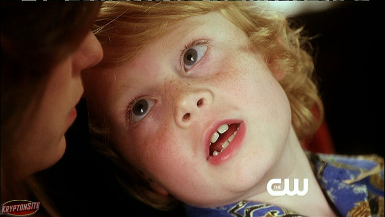 Smallville Season 10 Shield Keri Lynn Pratt Justin Hartley