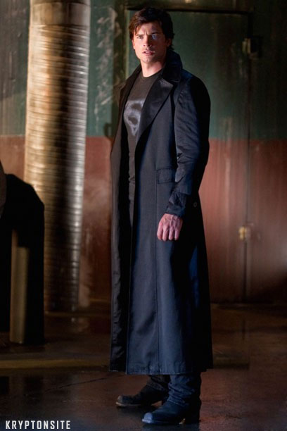 Smallville Savior Clark Costume