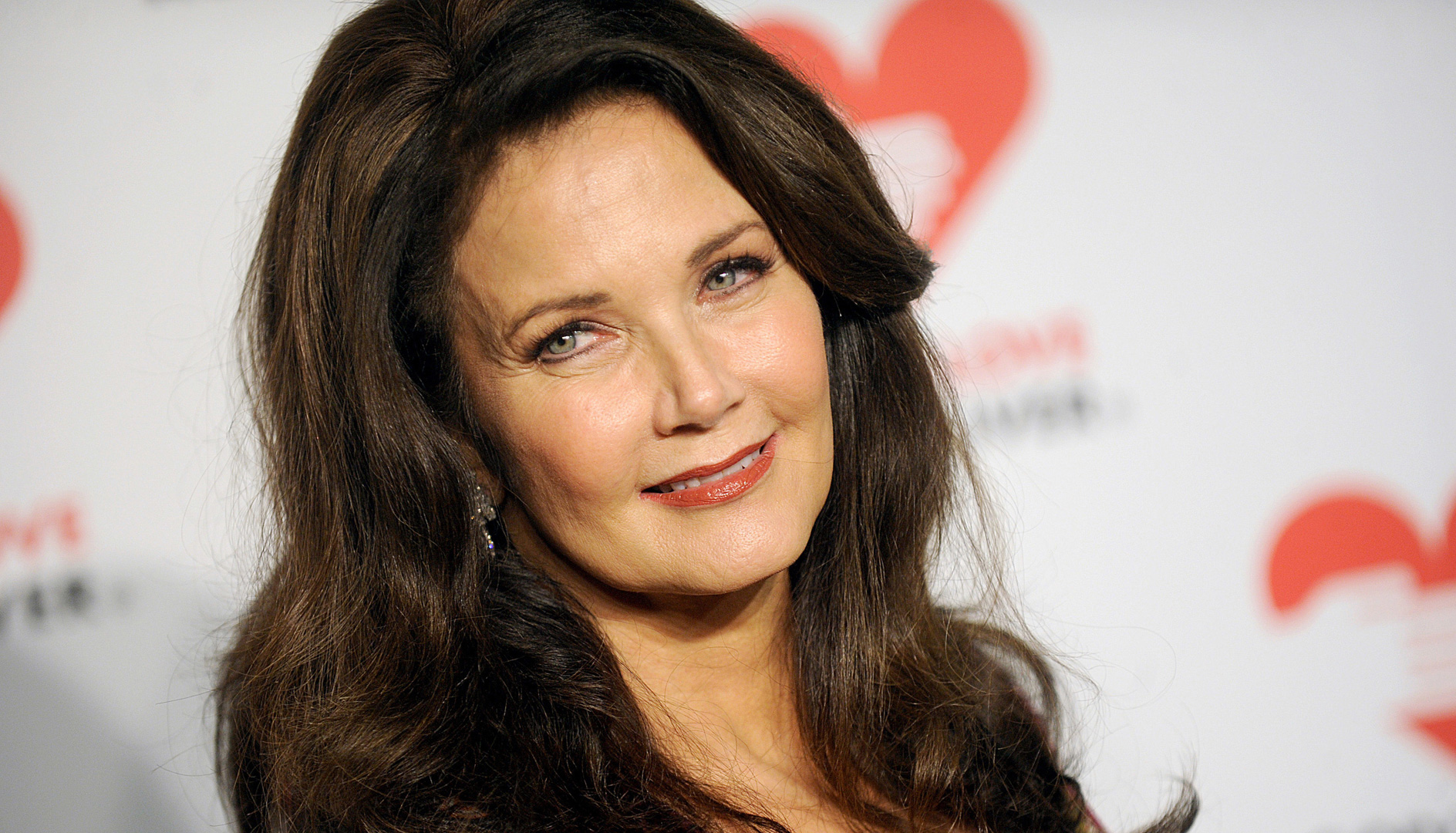 Lynda Carter 2016